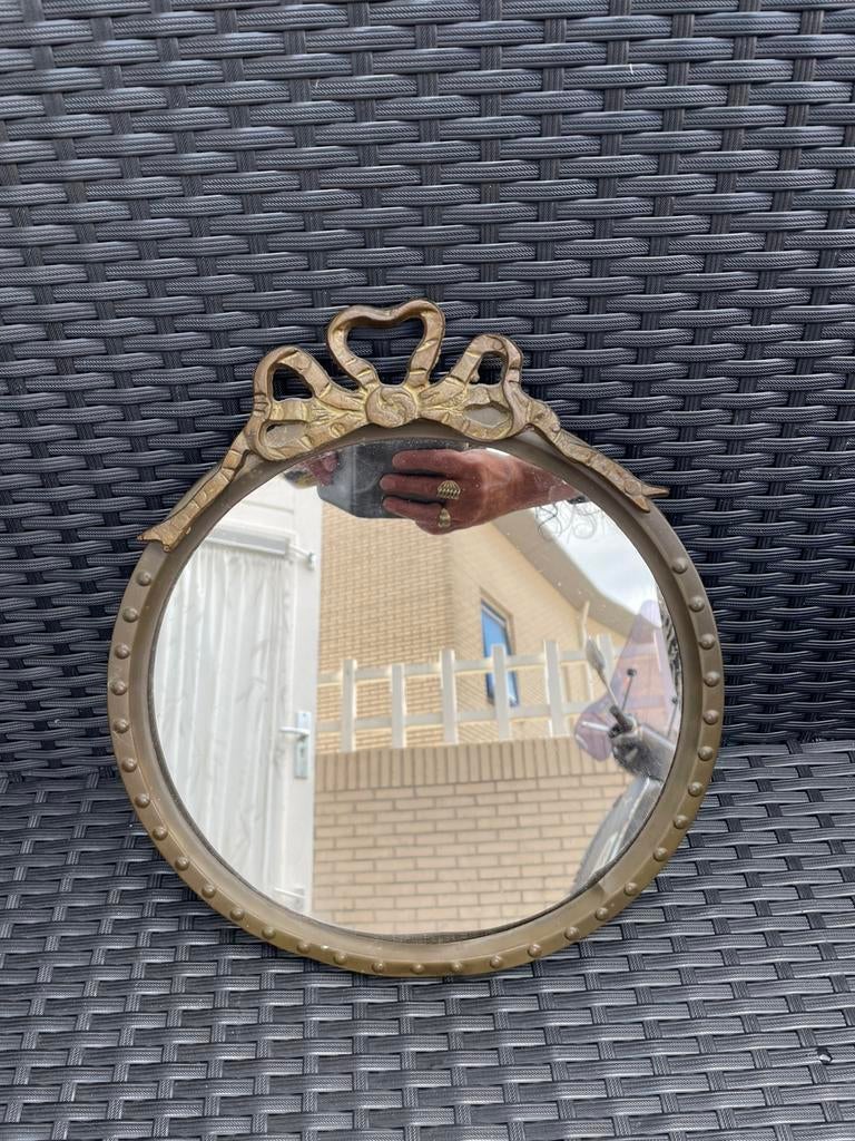 Brocante oude ronde spiegel met strik, Ophalen, Ovaal, Minder dan 50 cm