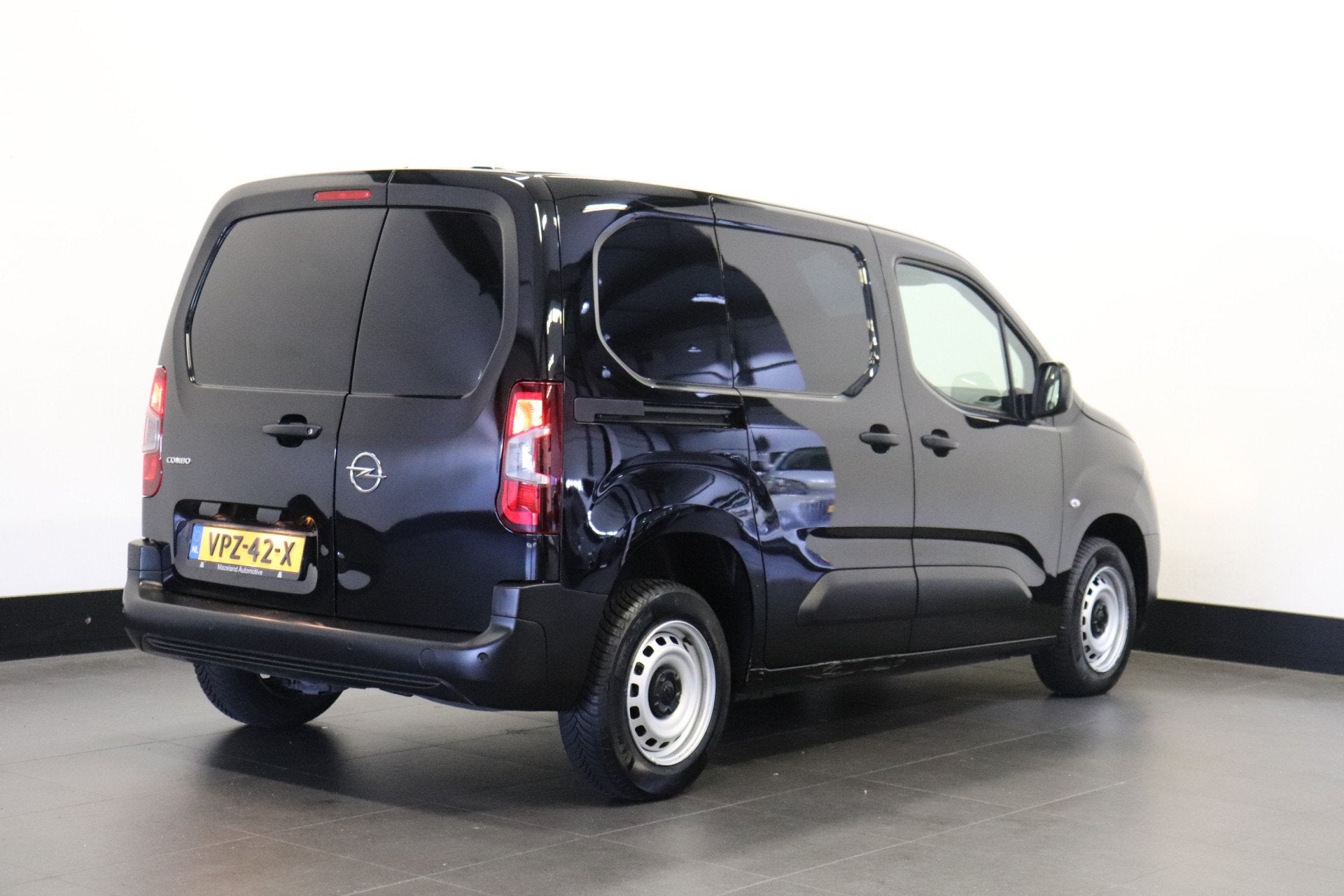 Opel Combo 1.5D 100PK EURO 6 - Airco - Navi - Cruise - €8., Voorwielaandrijving, Stof, Gebruikt, 4 cilinders