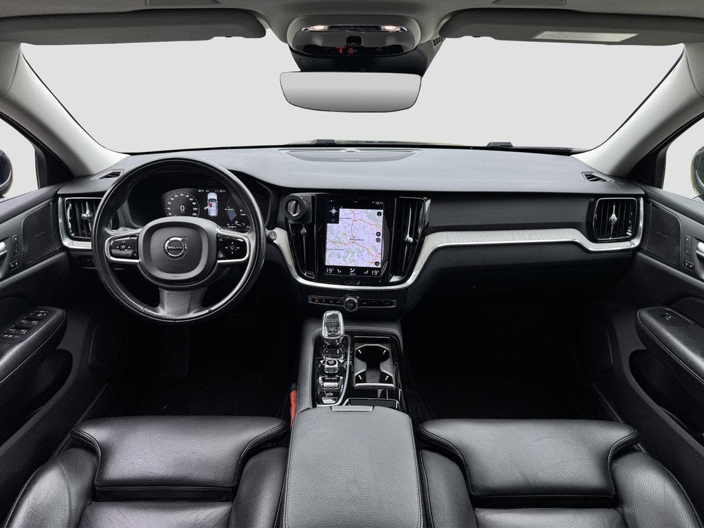 Volvo V60 2.0 T8 Recharge AWD Inscription | Pano | Trekhaak, Auto's, Volvo, Gebruikt, 4 cilinders, Blauw, 420 min