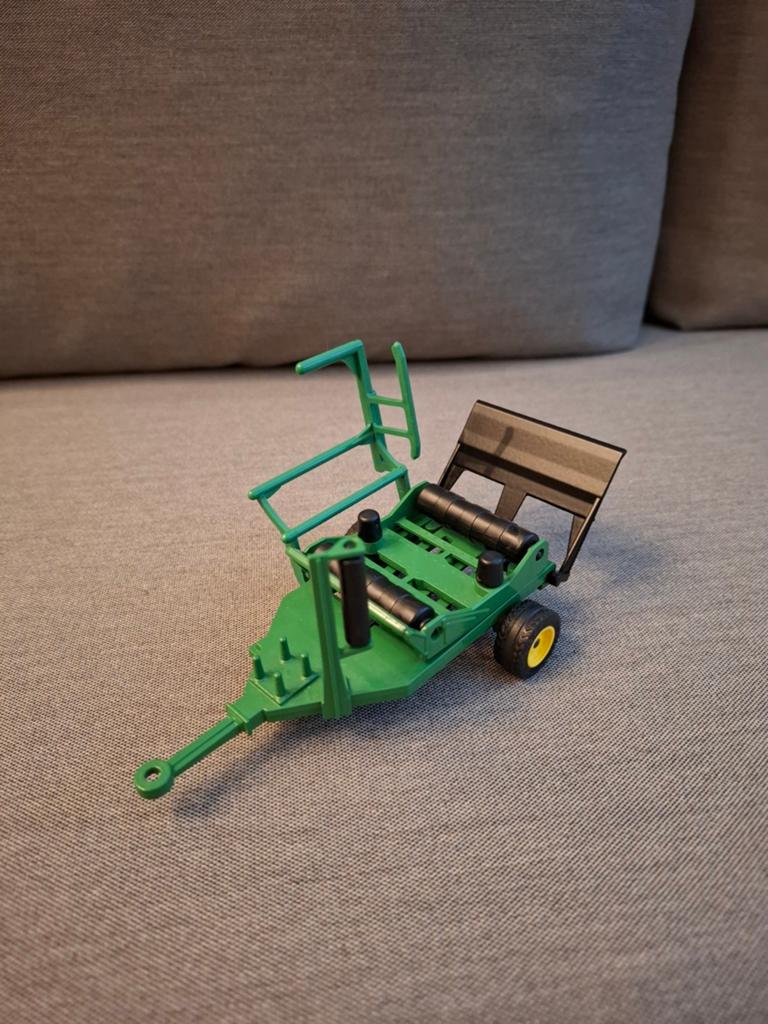 Speelgoed hooipers met baal - groen, Ophalen, Zo goed als nieuw