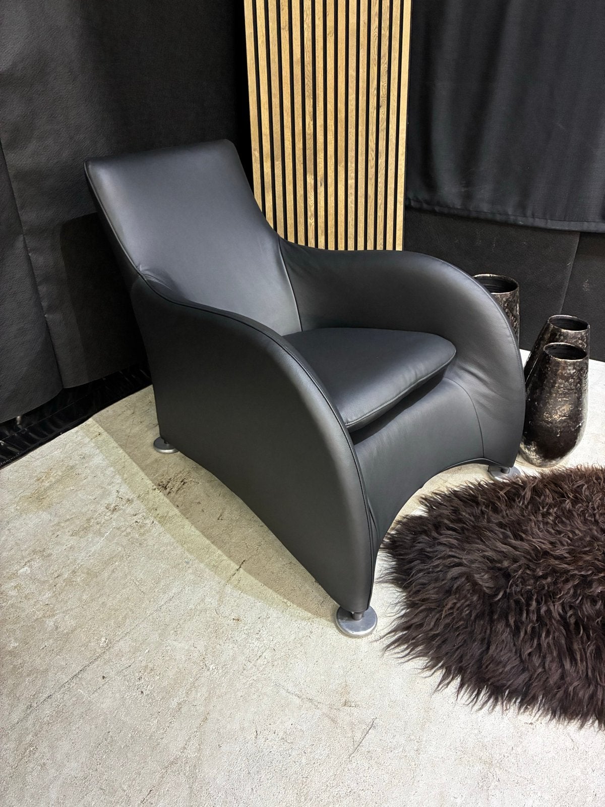 Montis Loge fauteuil - Zwart leer, Ophalen, ., Leer, Zo goed als nieuw