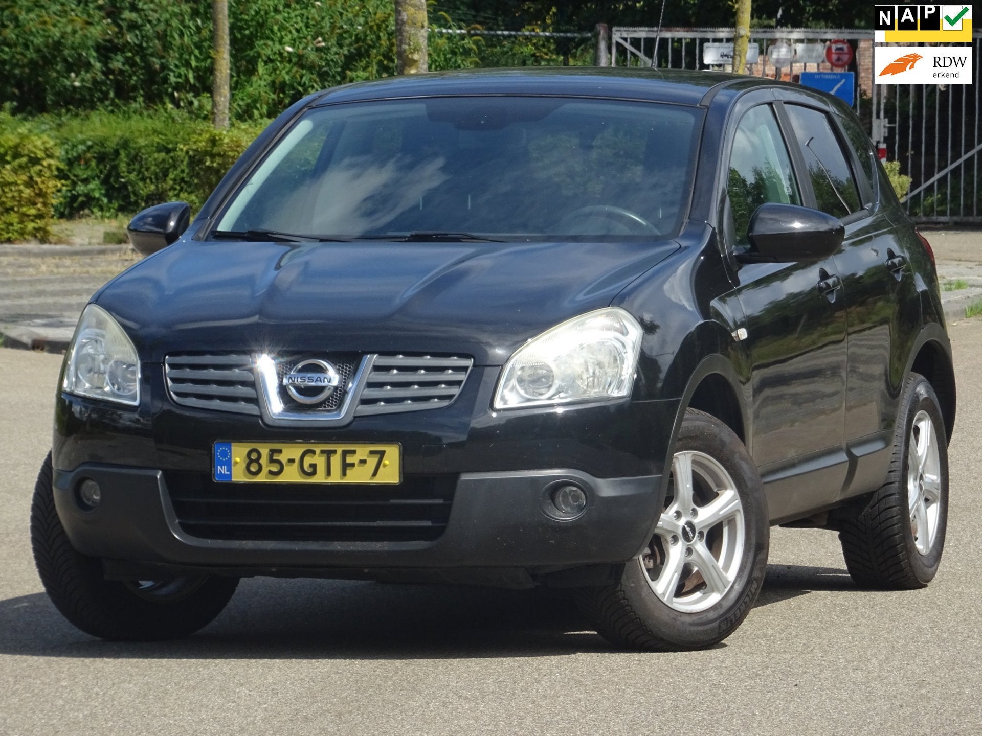 Nissan Qashqai 2.0 Acenta BJ2009 NAP/CLIMA/CRUISE/PDC/APK 27, Auto's, Voorwielaandrijving, Gebruikt, 4 cilinders, Zwart
