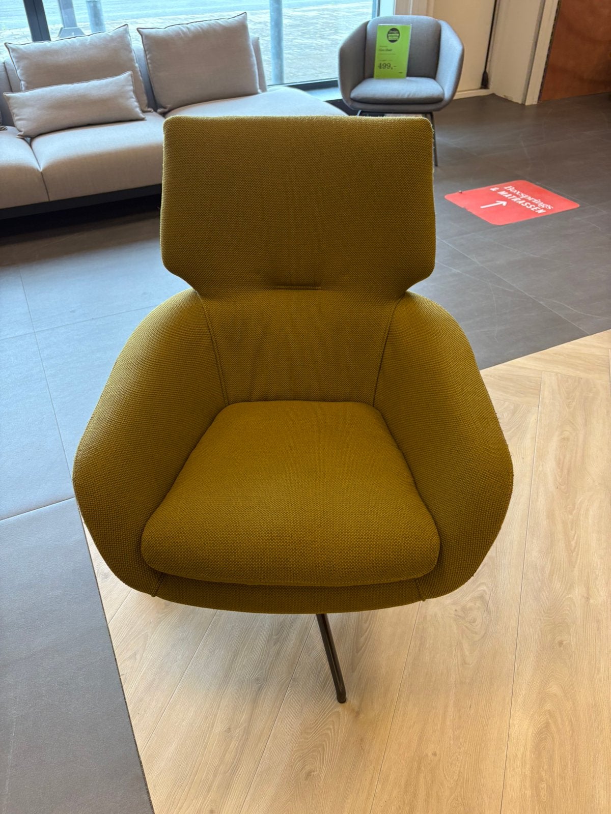 Leolux fauteuil Lloyd, Ophalen, Nieuw, 75 tot 100 cm, Stof