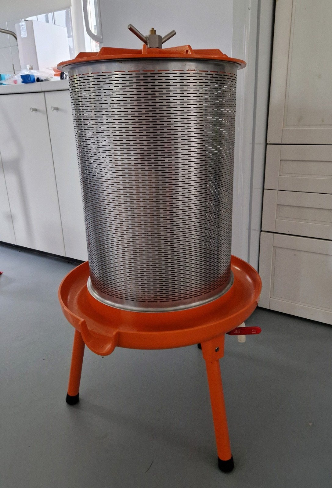 hydropers / druivenpers 40 liter, Ophalen, Zo goed als nieuw