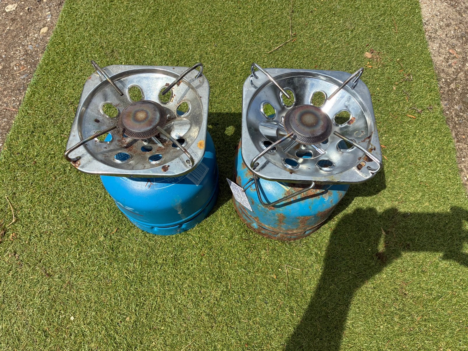 2 stuks Camping gasfornuis met gas, Ophalen, Zo goed als nieuw