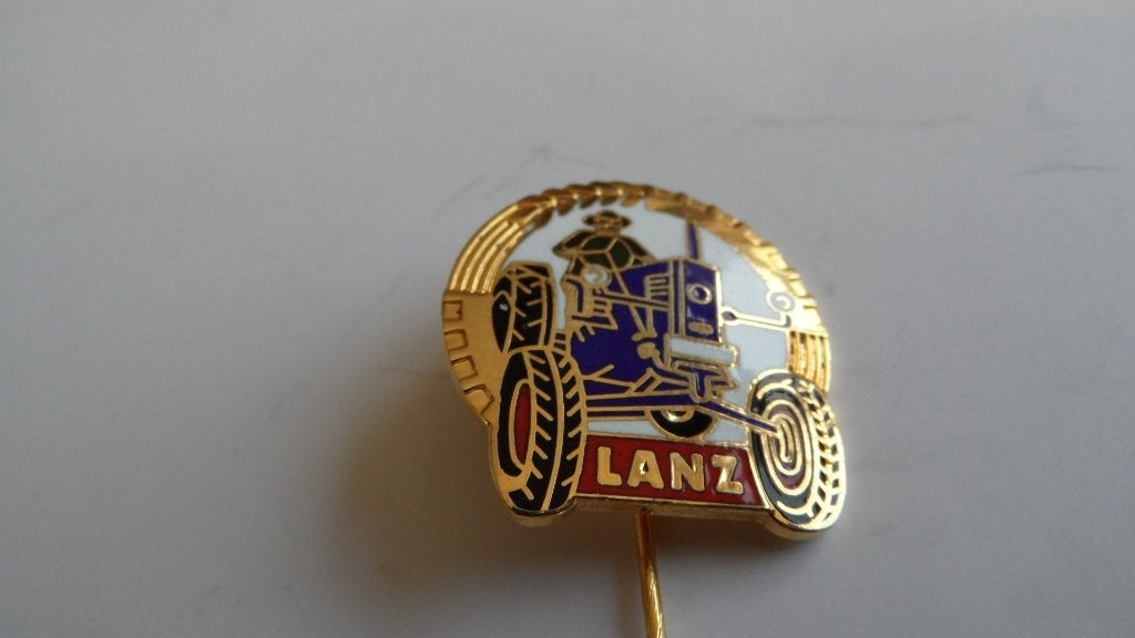 Lanz tractor speld, geëmailleerd, Verzenden, Zo goed als nieuw, Merk, Speldje of Pin