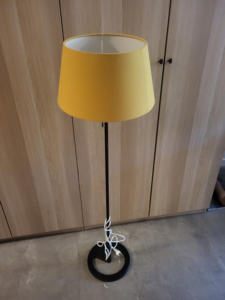 Staande lampenvoet met kap, Ophalen, 150 tot 200 cm
