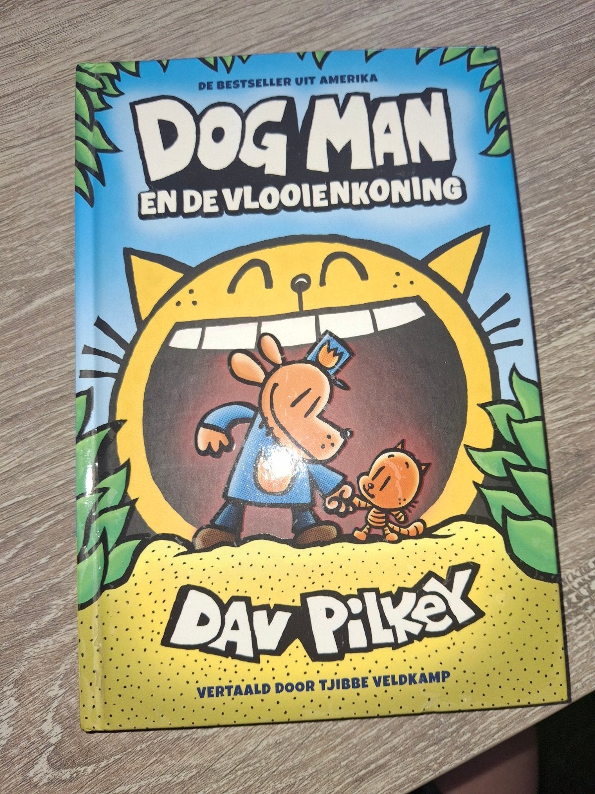 Dav Pilkey - Dog Man en de vlooienkoning, Fictie algemeen, Ophalen of Verzenden, Zo goed als nieuw, Dav Pilkey