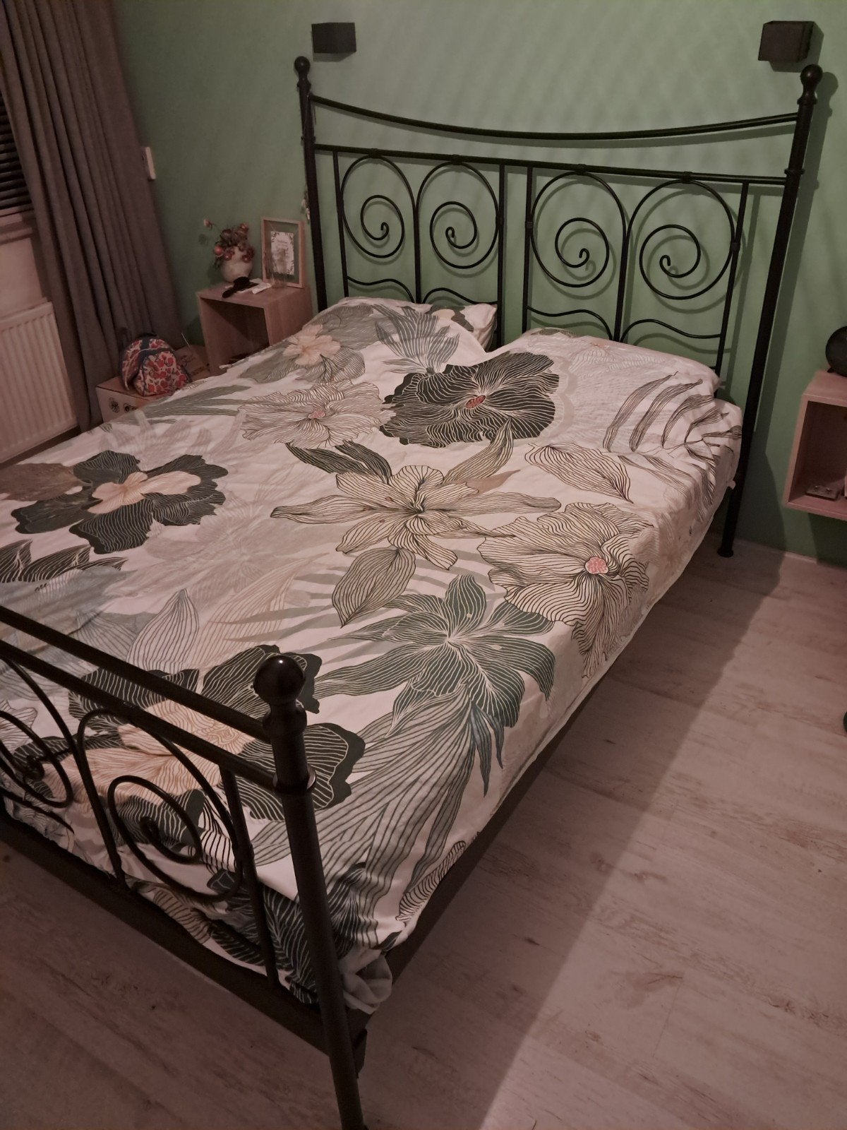 Tweepersoonsbed 160x200 incl lattenbodems, Ophalen, Gebruikt, Zwart, Tweepersoons