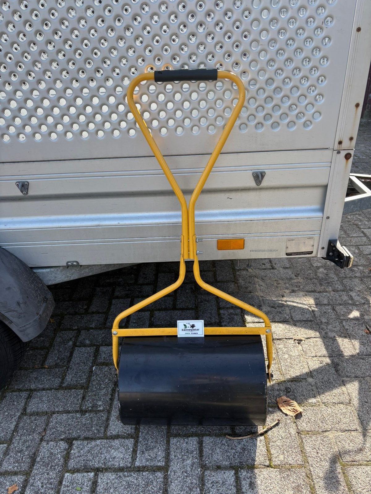 Gazon rol TE HUUR, Ophalen, Zo goed als nieuw