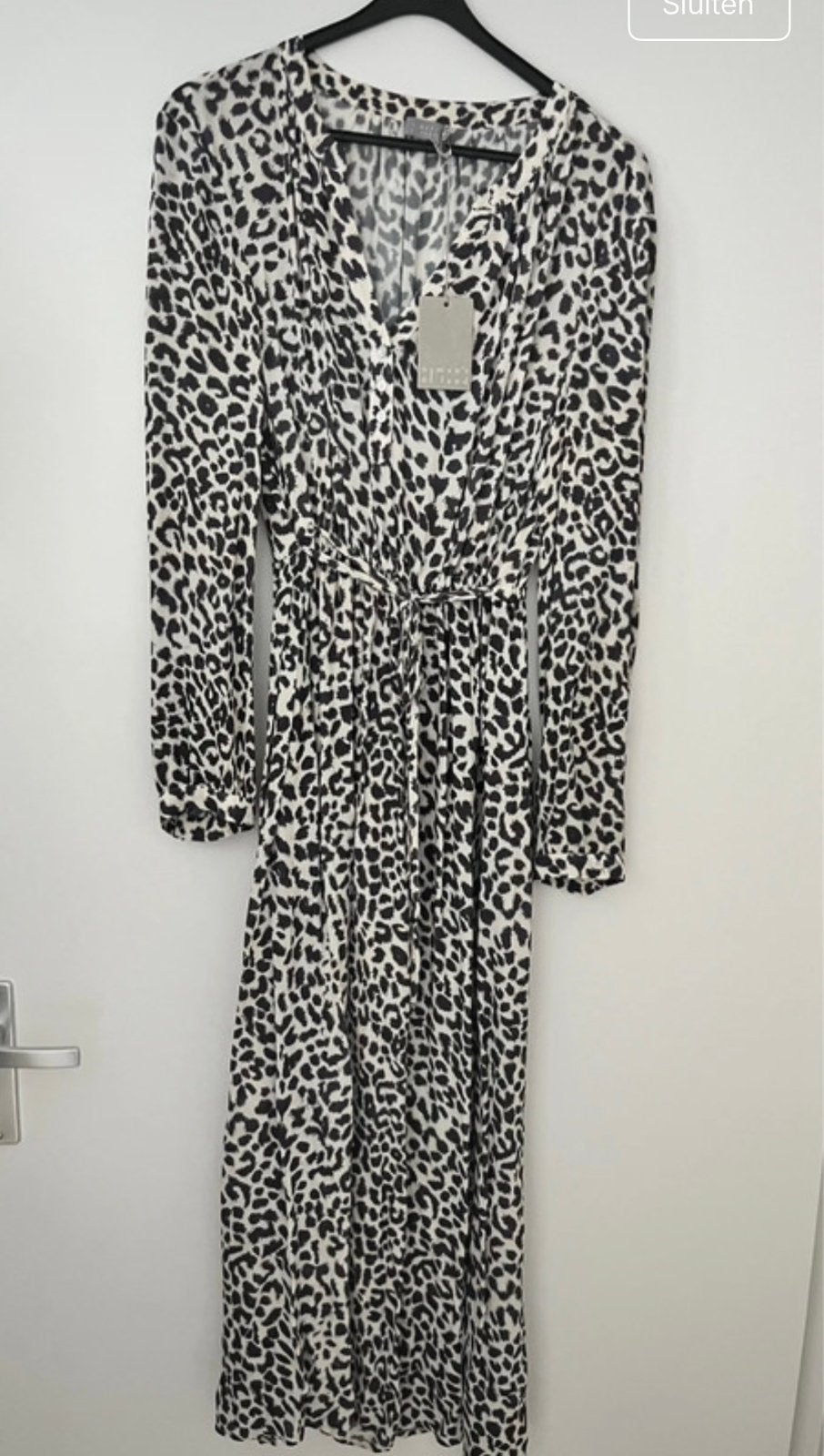 No Man’s Land nieuwe jurk XL, Kleding | Dames, Jurken, Maat 42/44 (L), Nieuw, Ophalen of Verzenden, Grijs