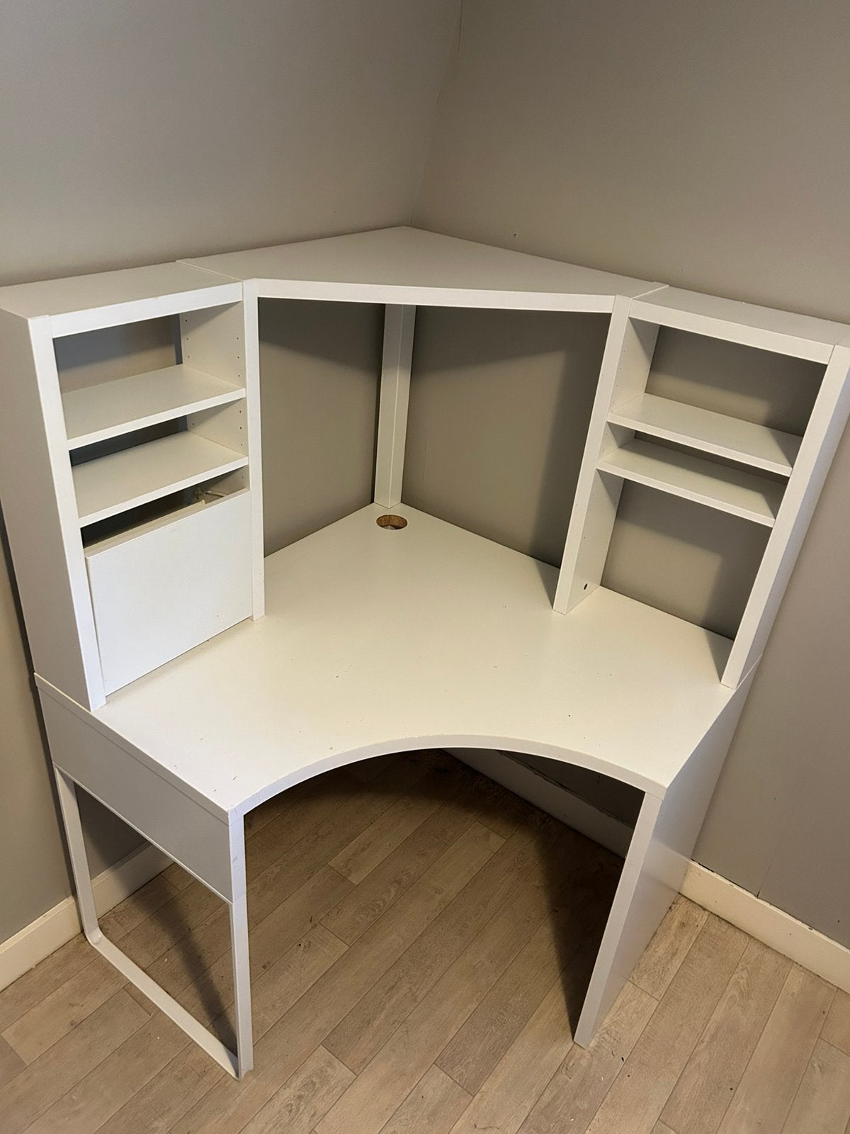 Mooi hoekbureau, Ikea Micke wit, Ophalen, Zo goed als nieuw
