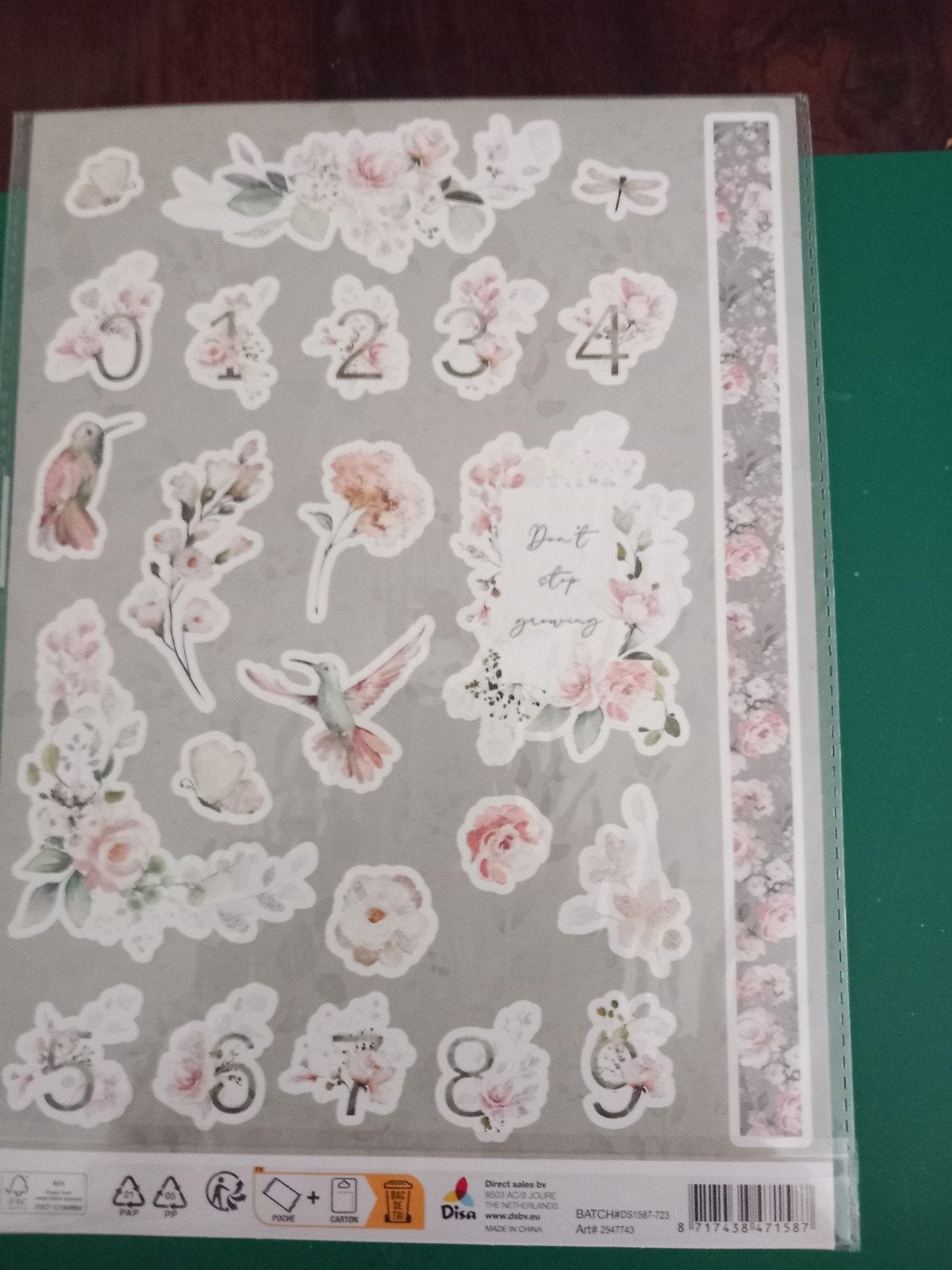 2 vel Embossed stickers,nieuw, Ophalen of Verzenden, Nieuw, Overige thema's, Overige typen
