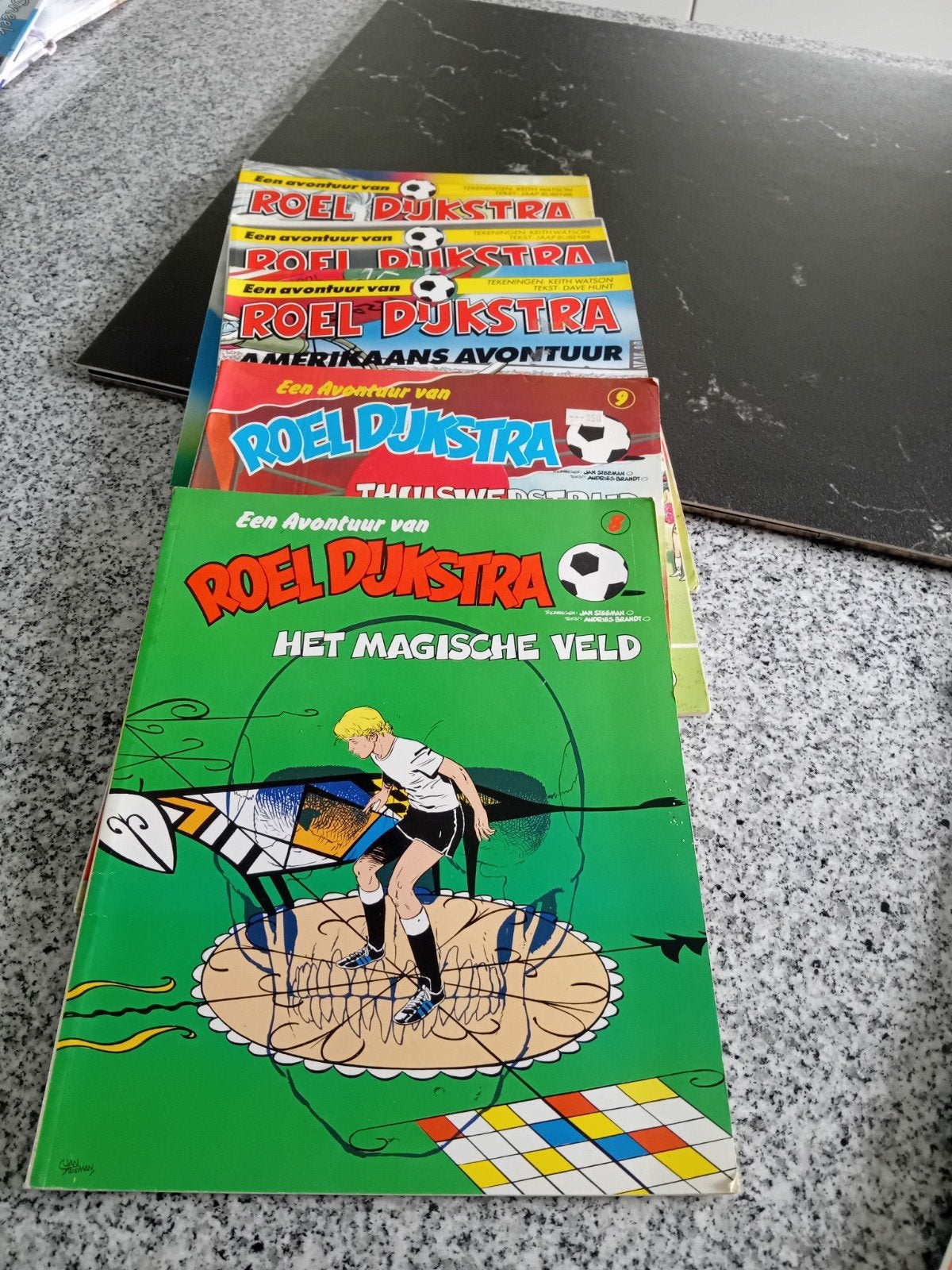 11 Roel Dijkstra voetbal stripboeken, Boeken, Gelezen, Jan Steeman, Andries Brandt, Ophalen of Verzenden, Meerdere stripboeken