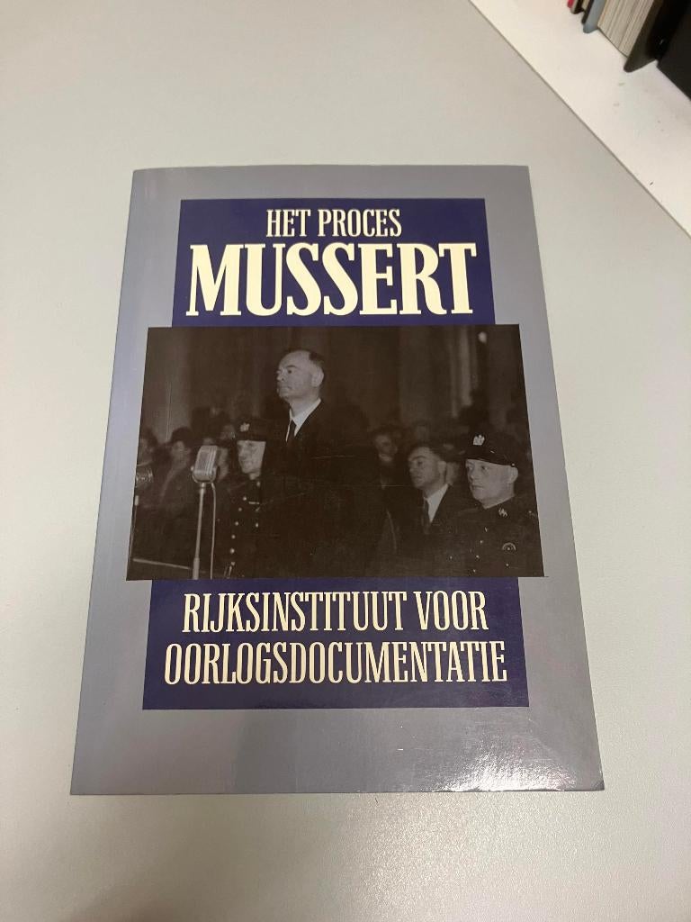 Het proces Mussert, Ophalen of Verzenden, Tweede Wereldoorlog, Gelezen, Algemeen