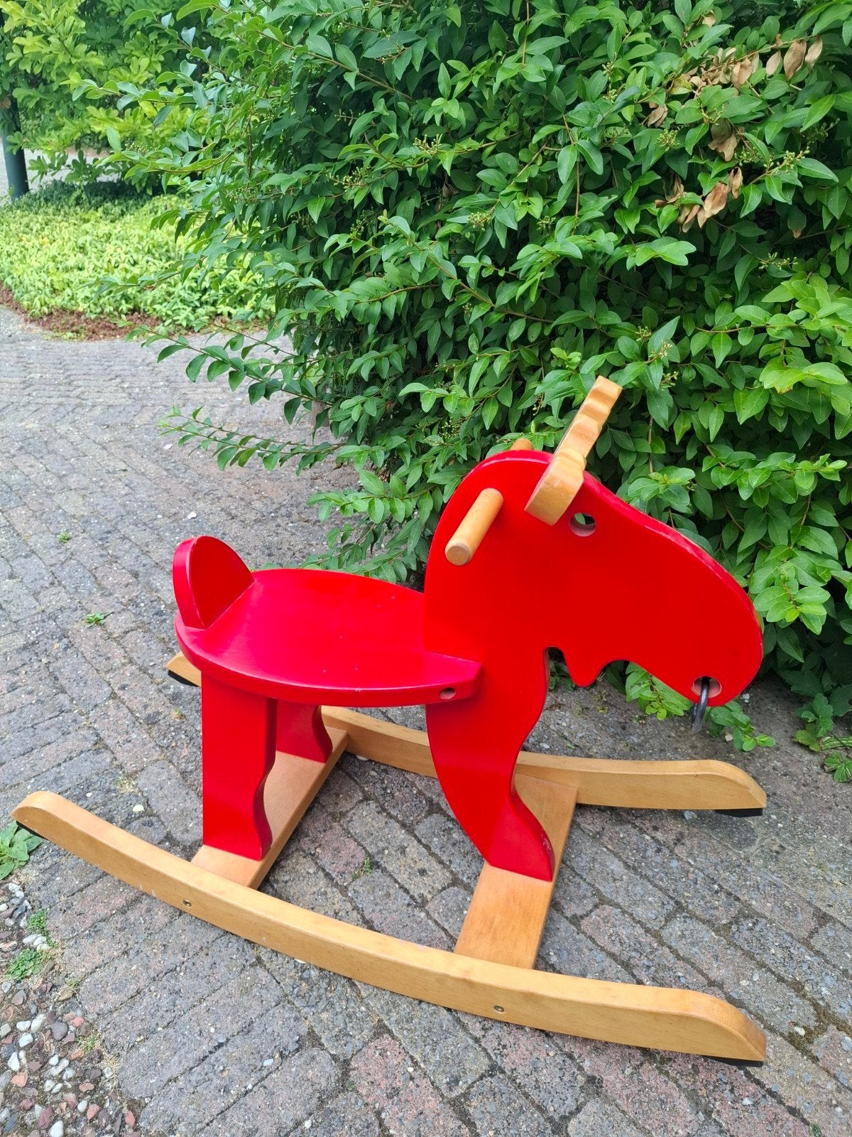 Rood houten hobbelpaard / hobbeleland, Ophalen of Verzenden