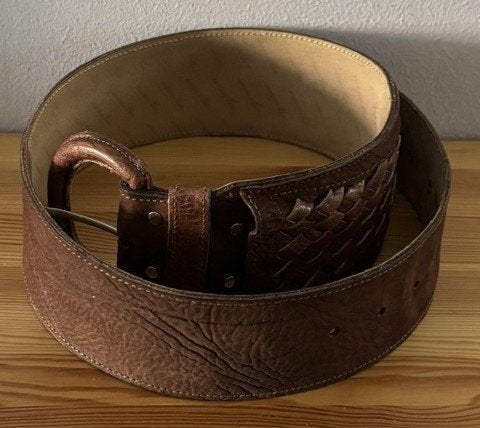 Brede modieuze leren riem 75 x 8cm bruin, Kleding | Dames, Riemen en Ceinturen, Ophalen of Verzenden, Zo goed als nieuw, Zwart