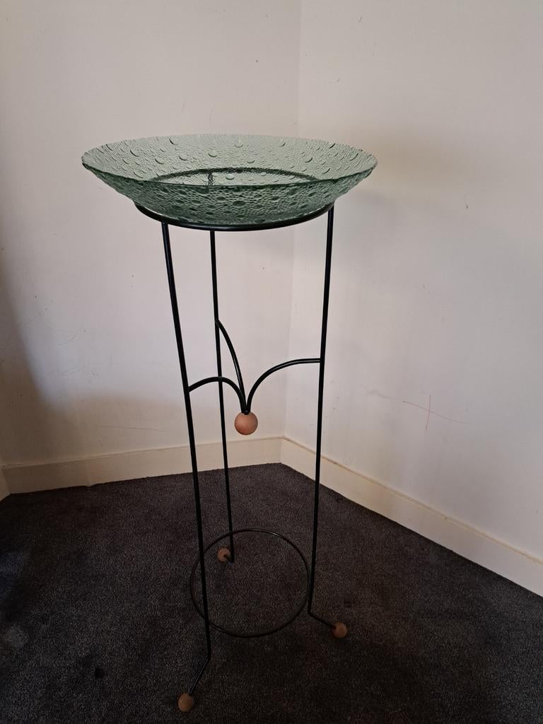 Decoratieve plantenstandaard met glazen schaal, Ophalen