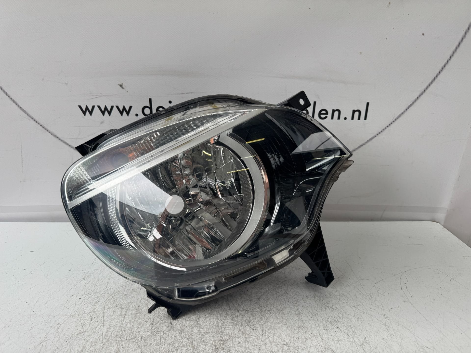 RENAULT TWINGO 3 KOPLAMP RECHTS 260105419R 2014-, Renault Group, Gebruikt, Contact.group@renault.com, Renault