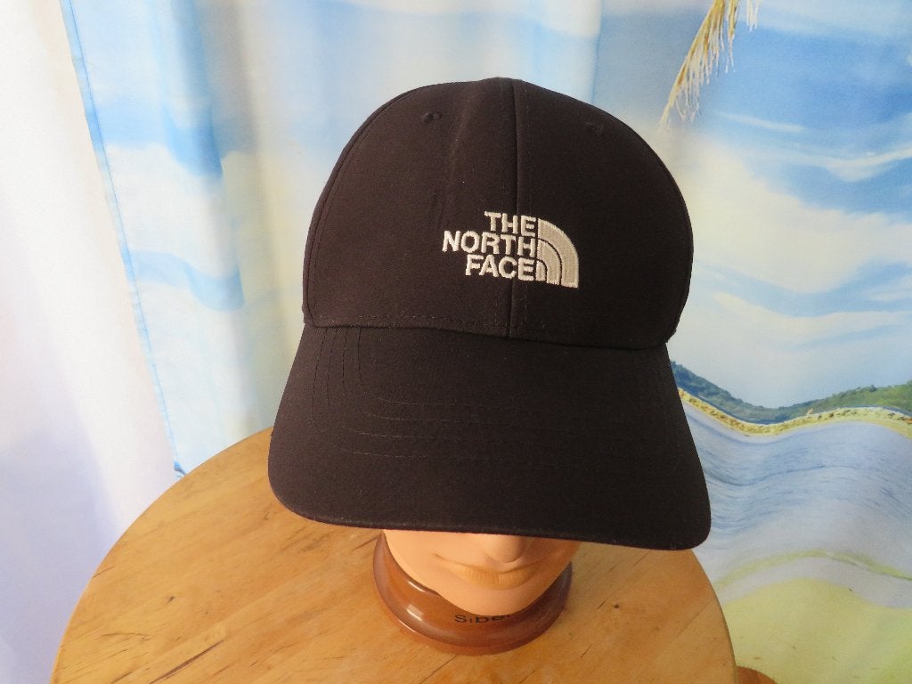 zwarte pet  The North Face, Kleding | Heren, Hoeden en Petten, Pet, Gedragen, The North Face, One size fits all