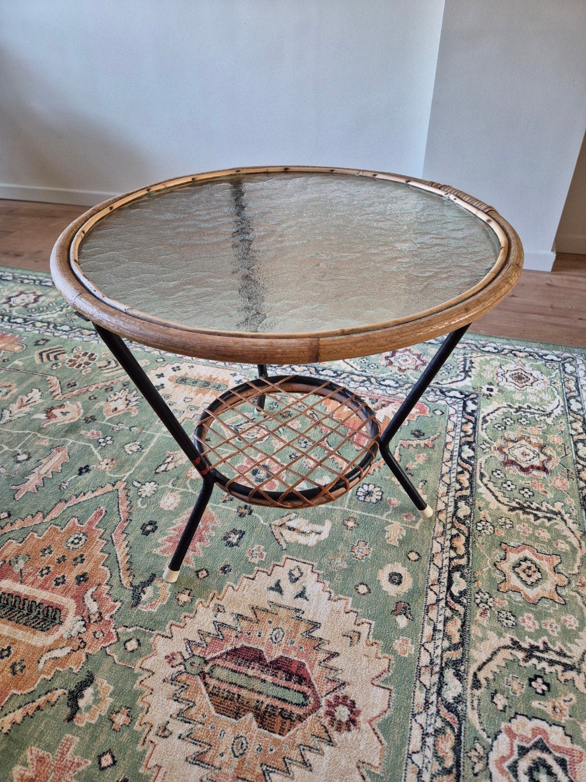 Leuke rotan tafel, Ophalen of Verzenden, Gebruikt, Rond, Minder dan 55 cm