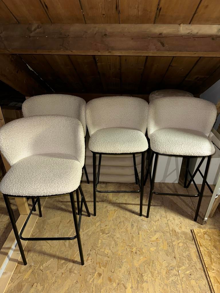 Teddy boucle barkrukken, Huis en Inrichting, Barkrukken, Ophalen, Zo goed als nieuw, 60 tot 90 cm