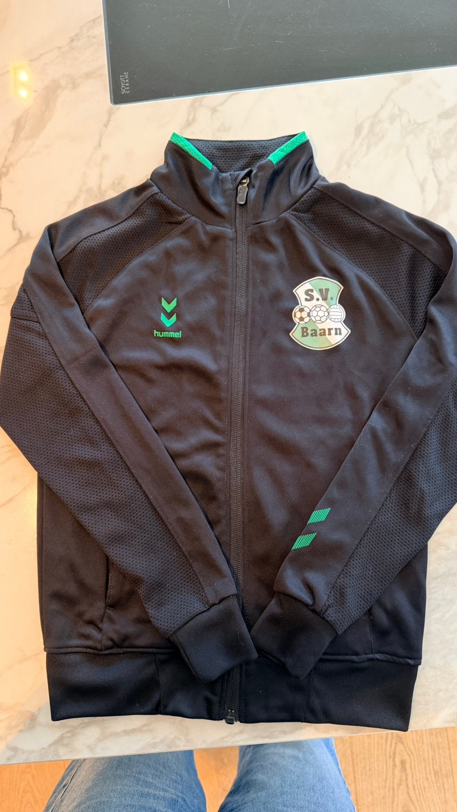 Trainingsvest SV Baarn mt140, Zwart, Overige maten, Ophalen of Verzenden, Voetbal