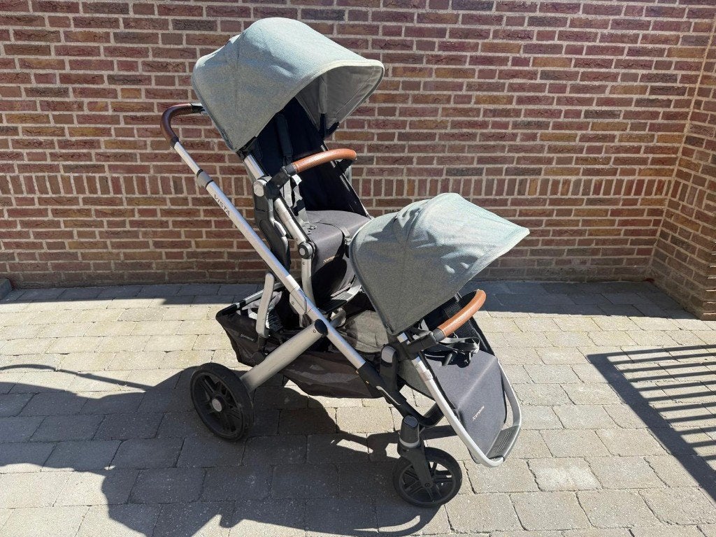 UPPAbaby Vista V2 Emmett (Groen) 2021 – Complete Duowagen, Kinderen en Baby's, Kinderwagens en Combinaties, Gebruikt, Duowagen