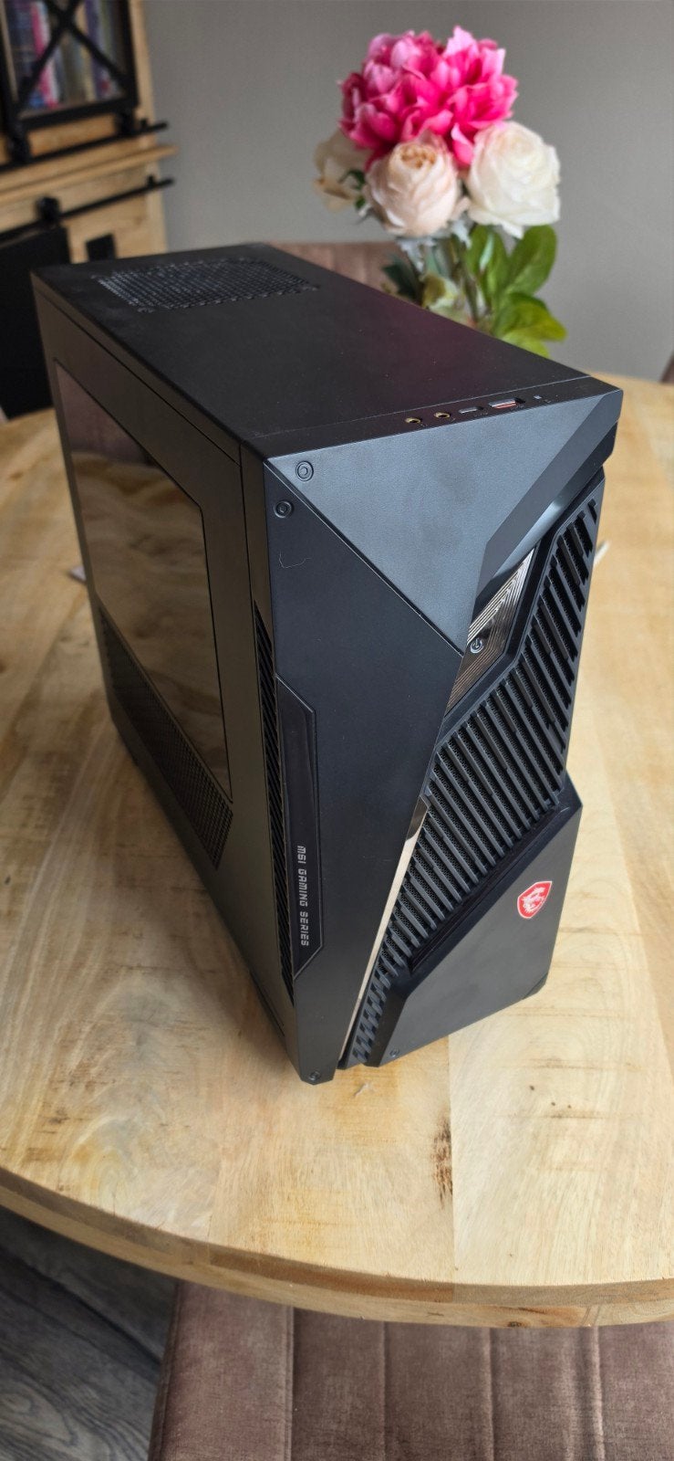 MSI - i7 - 32GB DDR5 - 1TB - GEFORCE RTX 4060 Ti, Computers en Software, Computerbehuizingen, Zo goed als nieuw, Ophalen