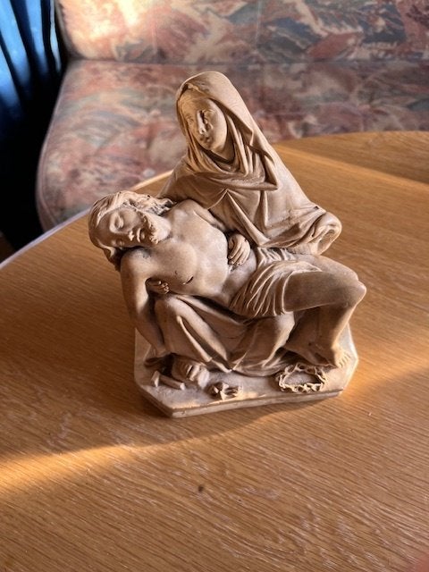 Kleine Pieta, Verzenden