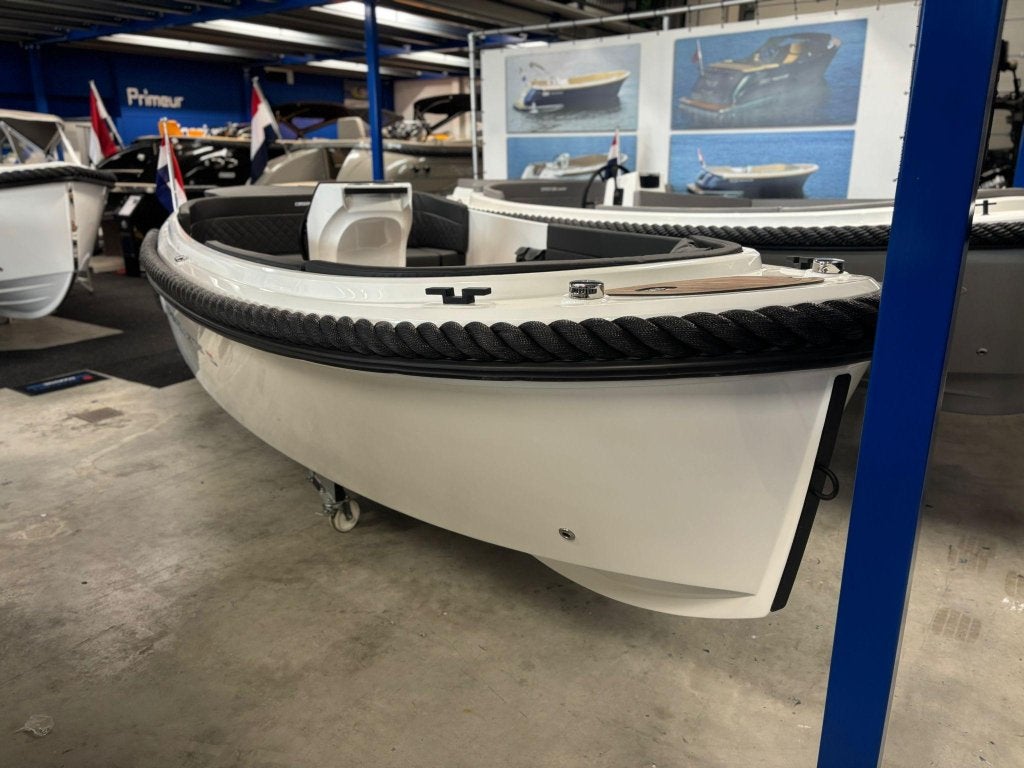 Corsiva 600 Tender | DF 20 ARS, Tender, Nieuw, 6 m, Corsiva