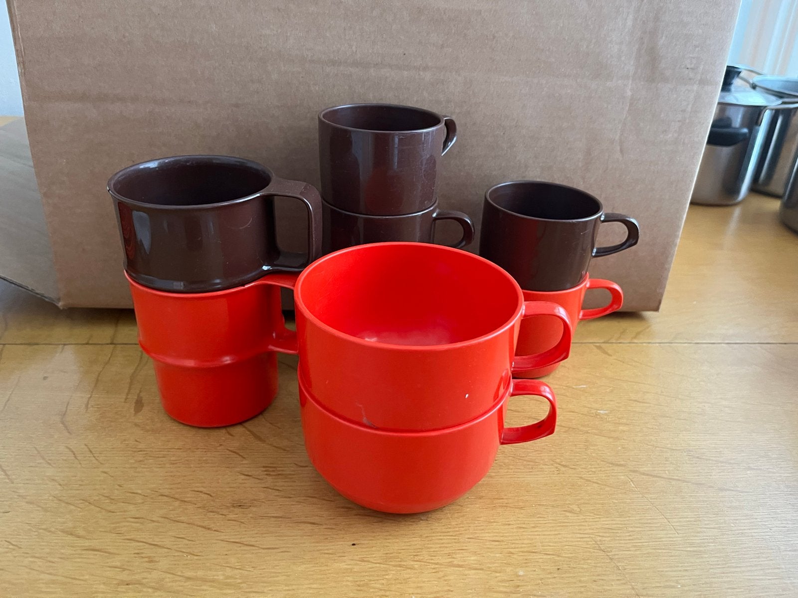 Vintage kampeer accessoires: stapelbare kopjes, Caravans en Kamperen, Ophalen, Gebruikt