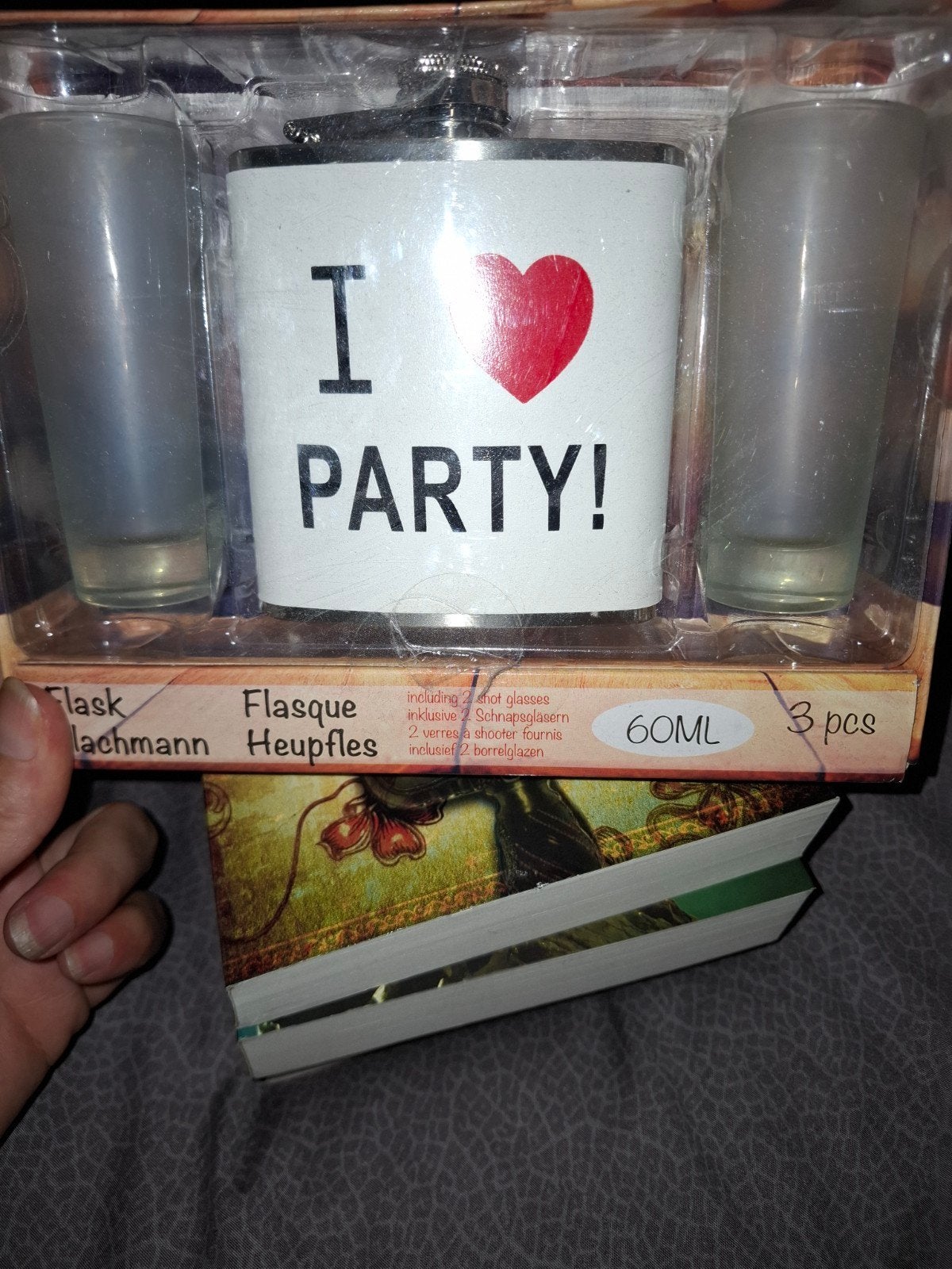 Heupfles met shotglaasjes - I love Party! - 60ML, Hobby en Vrije tijd, Ophalen, Nieuw, Feestartikel, Overige