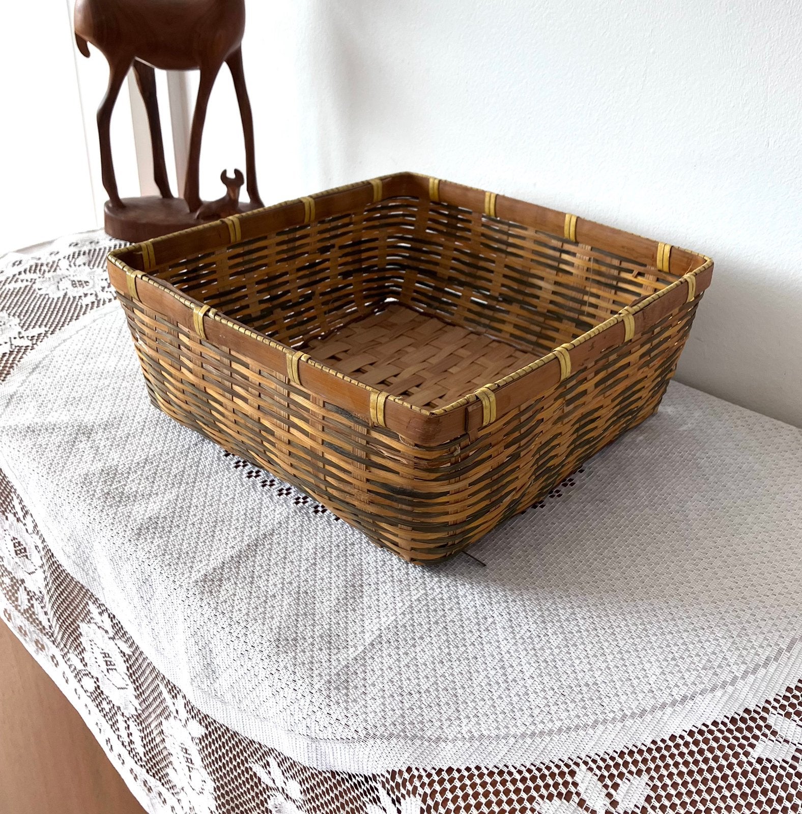 Mooie Vintage Rotan mand in twee kleuren., Mand, Vierkant, Ophalen of Verzenden, Zo goed als nieuw
