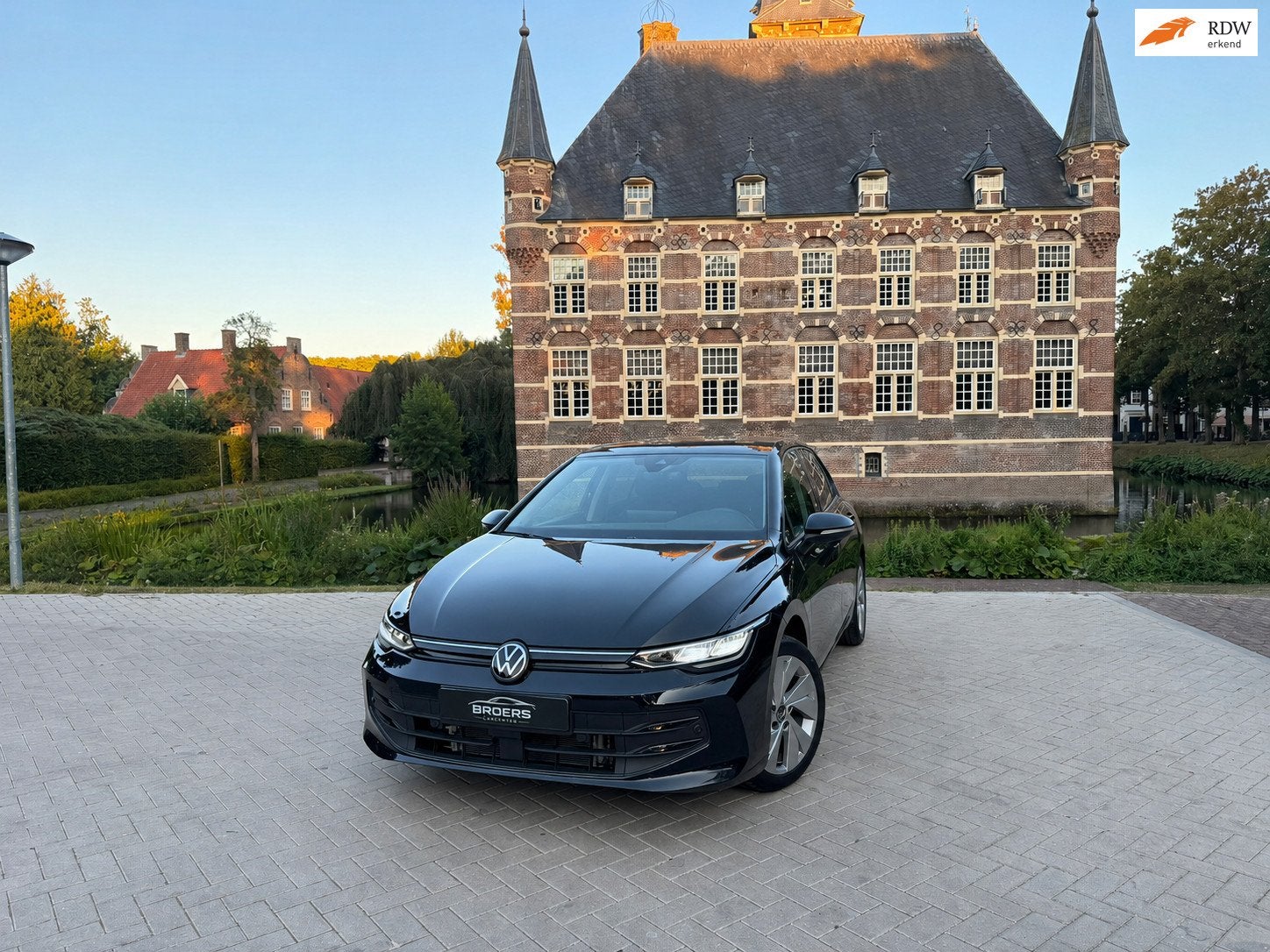 Volkswagen Golf 1.5 TSI Life Edition|CLIMA|GROOT SCHERM|CARP, Voorwielaandrijving, Stof, Gebruikt, Zwart