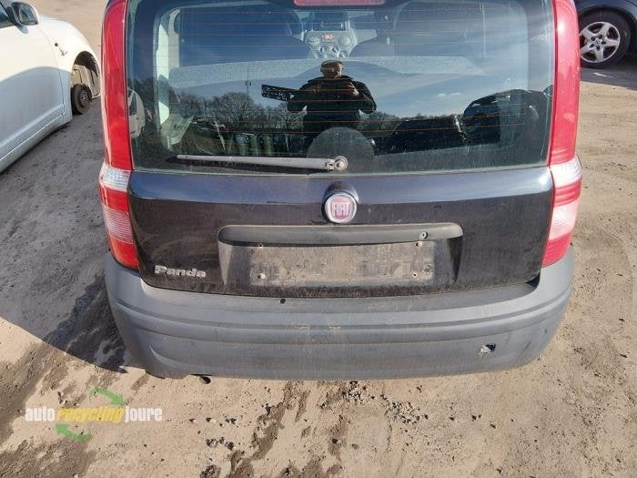 Achterbumper van een Fiat Panda, Gebruikt, -, -, Bumper