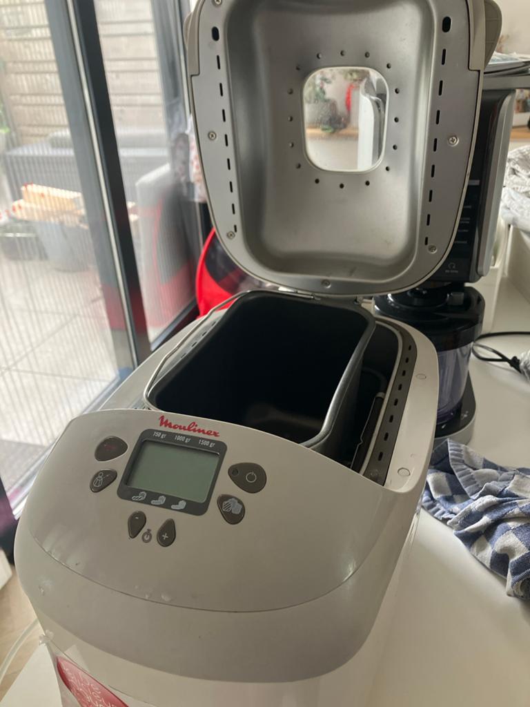 Moulinex Broodbakmachine - Zo goed als nieuw, Witgoed en Apparatuur, Broodbakmachines, Met timer, 800 tot 1200 gram deeg, Ophalen of Verzenden