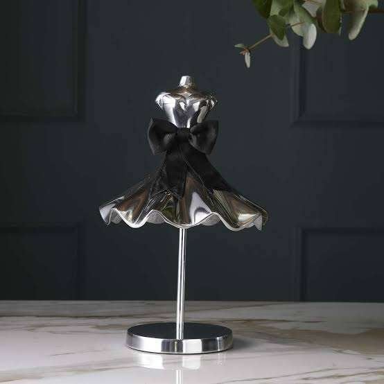 Riviera Maison Lovely Dress Statue, Ophalen of Verzenden, Zo goed als nieuw, Overige typen