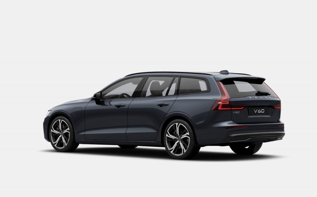 Volvo V60 2.0 T6 AWD + Dark | DIRECT LEVERBAAR | (bj 2026), Auto's, Volvo, Automaat, Lichtsensor, 1969 cc, Blauw