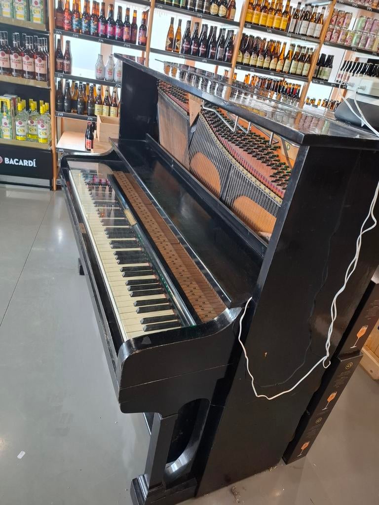Gratis piano - nieuw amsterdam, Ophalen, Gebruikt, Zwart, Piano