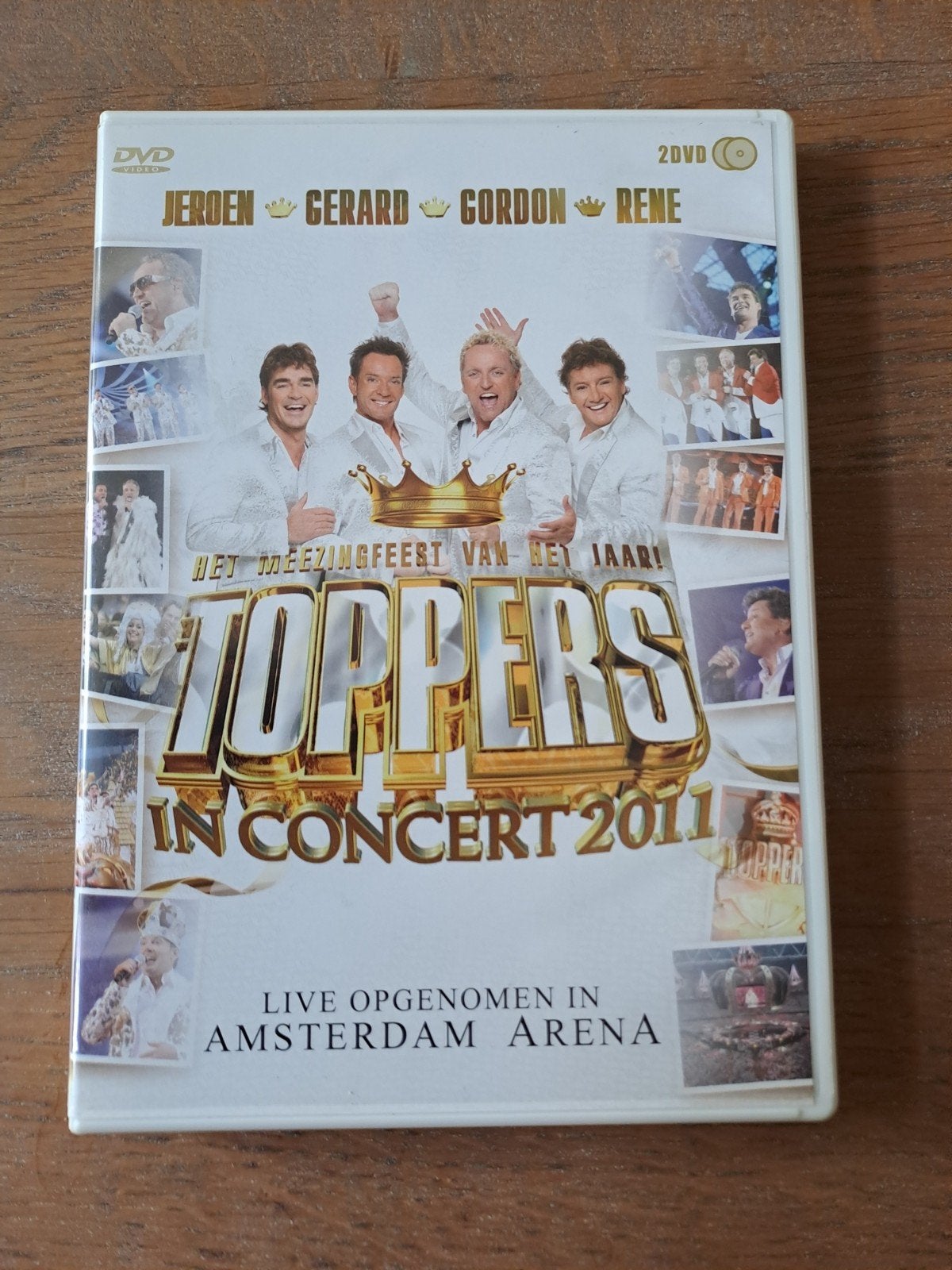Toppers in Concert 2011 - Het feest van het Jaar! (2DV, Alle leeftijden, Zo goed als nieuw, Inclusief boekje, Concert