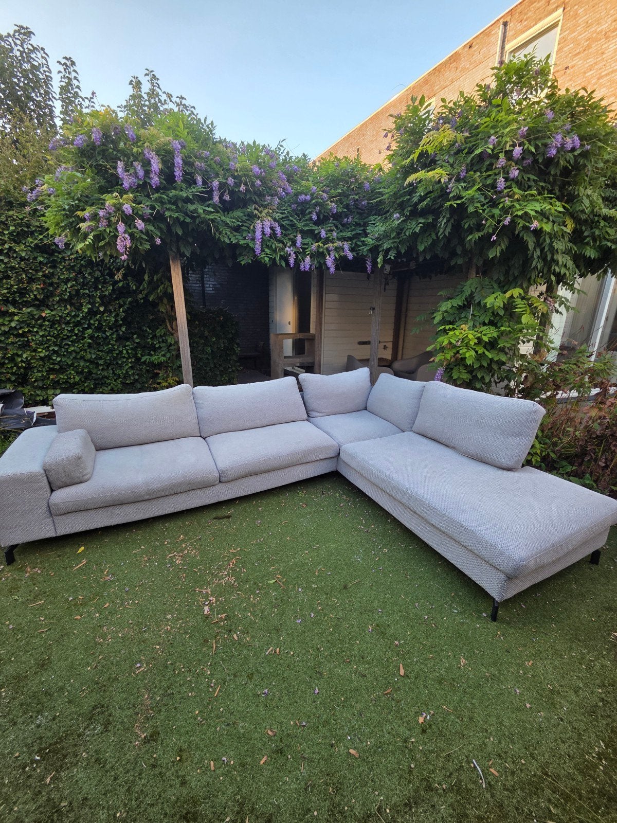 Montèl ruime hoekbank + chaise longue, gratis af te h, Gebruikt, Hoekbank, 300 cm of meer, Ophalen of Verzenden