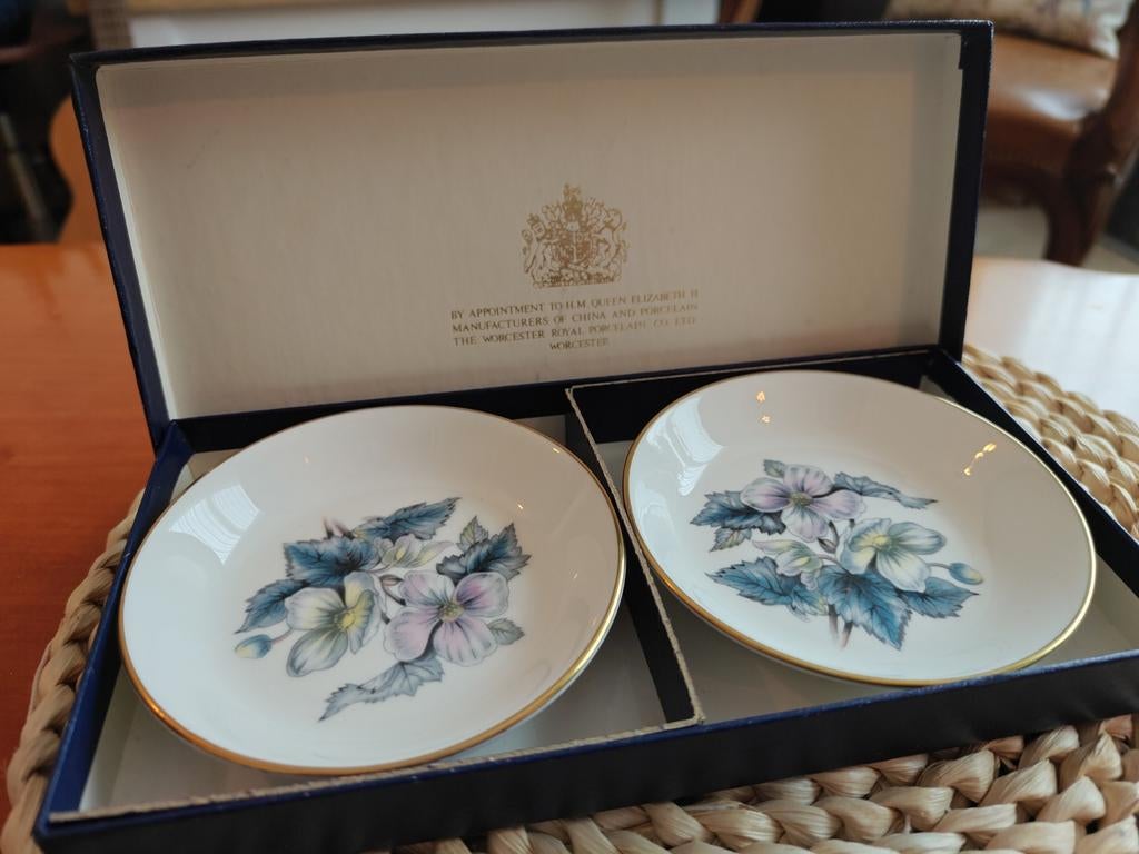 Royal Worcester schotelset, Antiek en Kunst, Ophalen of Verzenden