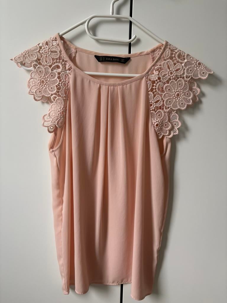 Kanten top zara maat XS licht roze, Ophalen of Verzenden, Zo goed als nieuw, Roze, Zonder mouw