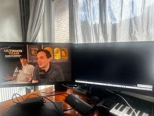 Iiyama ProLite duo Monitoren met monitorarm en docking stati, In hoogte verstelbaar, Full HD, LED, 60 Hz of minder