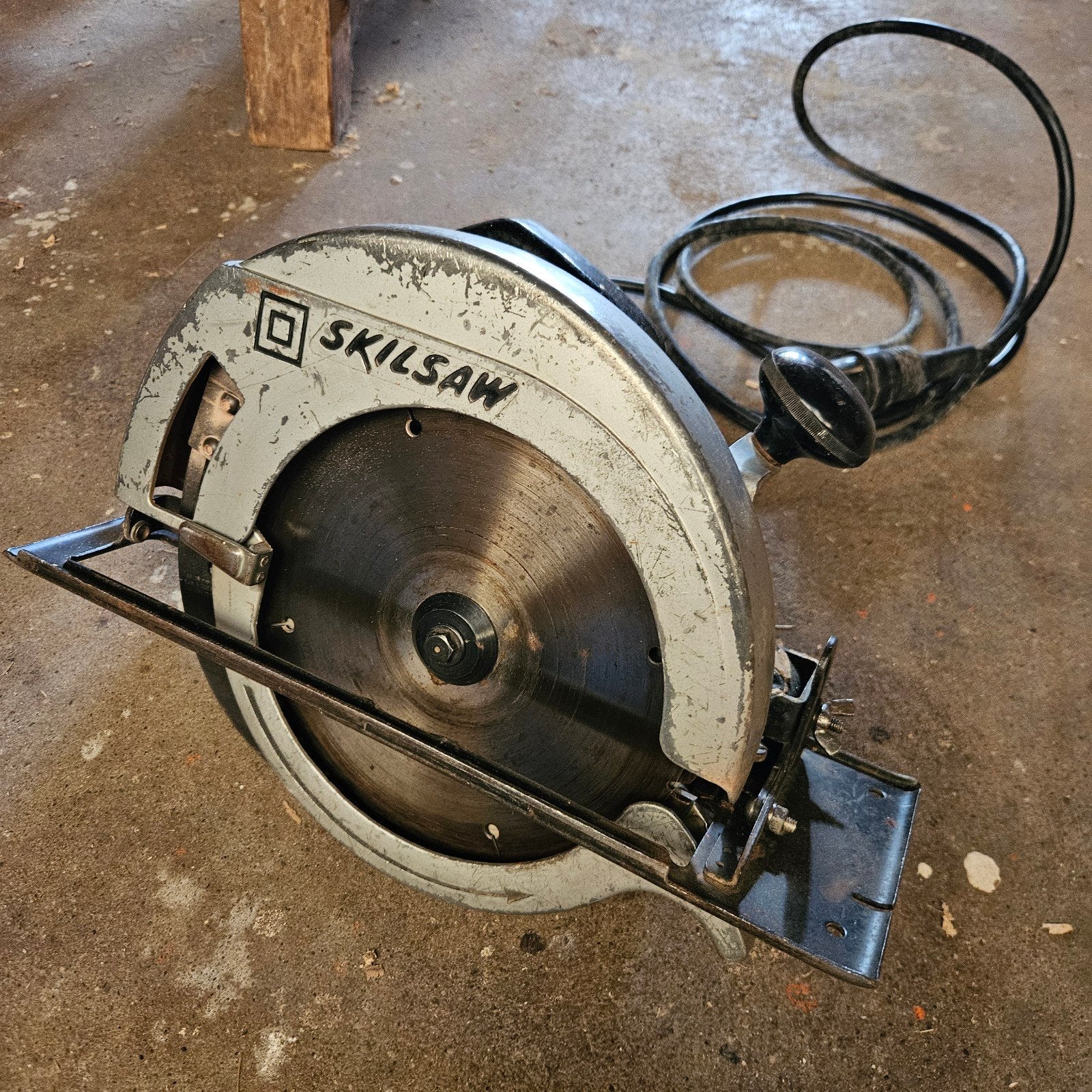 Skilsaw Cirkelzaag - Krachtige Zaag voor Diverse Klussen, Ophalen, Gebruikt, Cirkelzaag, 600 tot 1200 watt