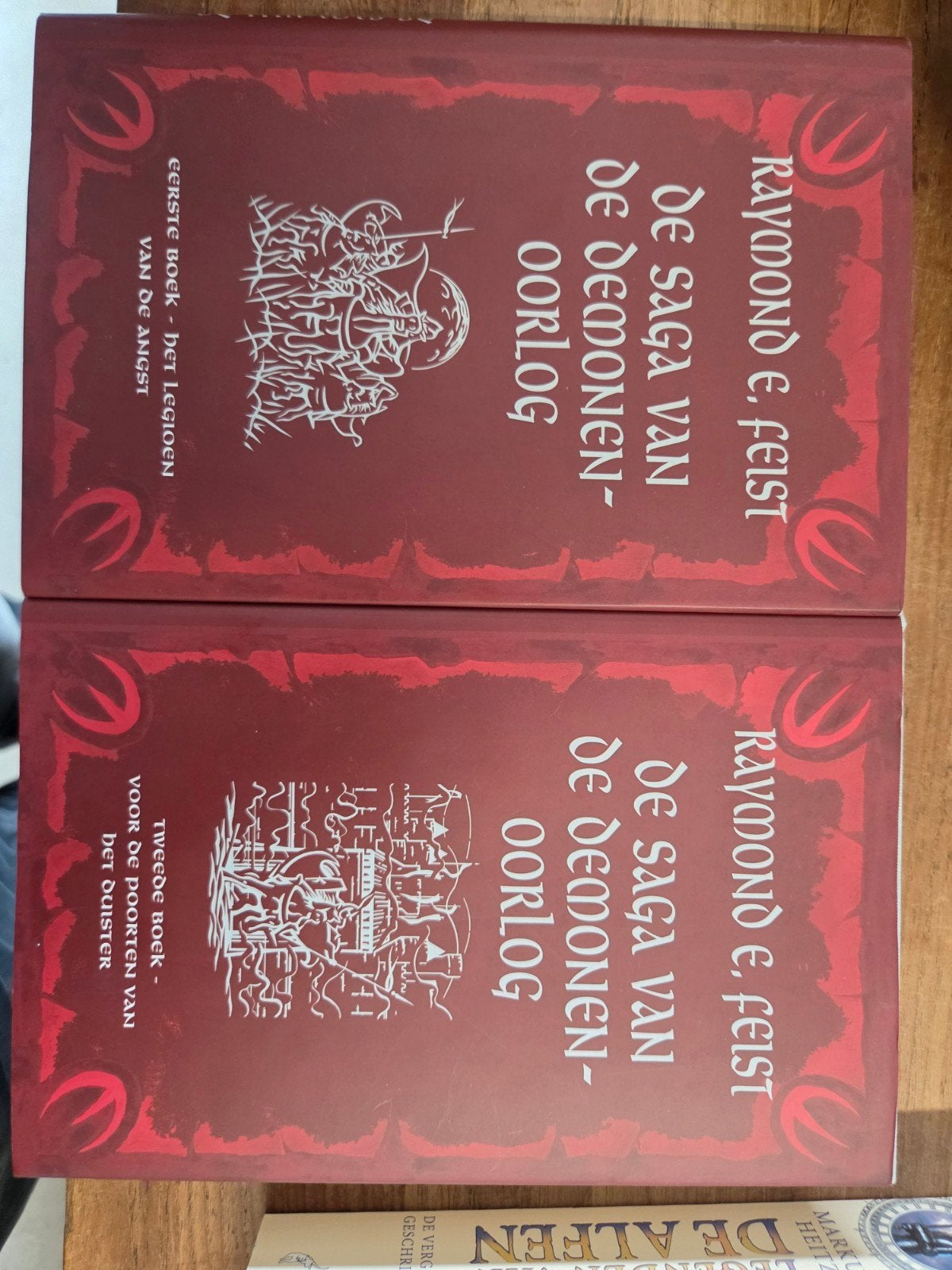 De Saga van de Demonen-Oorlog - Raymond E. Feist (2 boeken), Ophalen of Verzenden