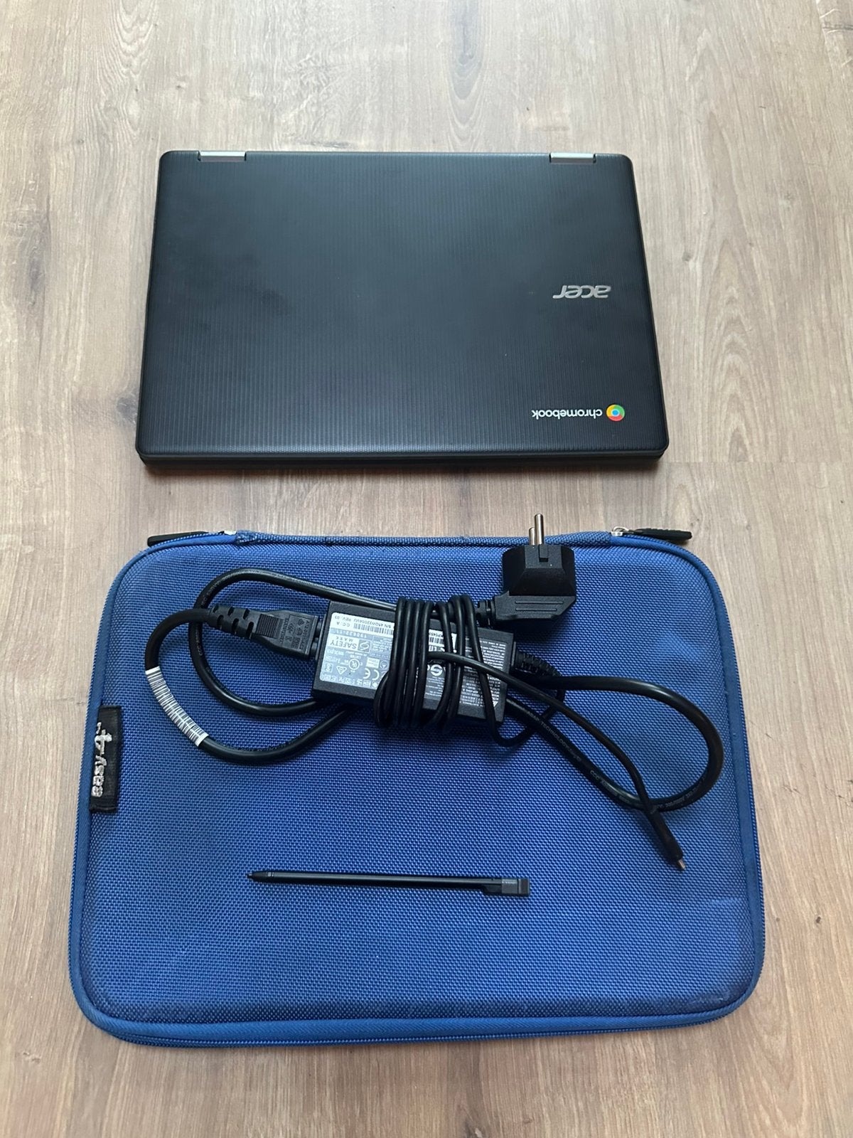 Acer Chromebook R753T inclusief oplader, hoes en stylus, Computers en Software, Chromebooks, Ophalen, 14 inch, 4 GB of minder