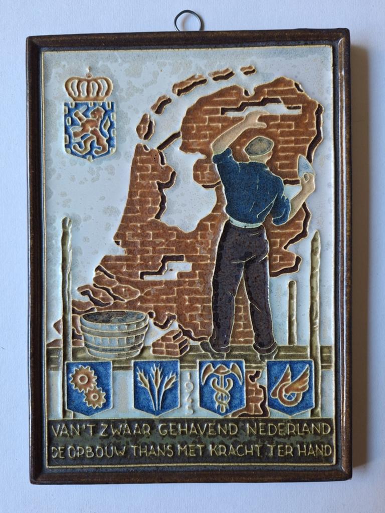 Delfts wandtegel 'Wederopbouw Nederland' 1945, Ophalen of Verzenden