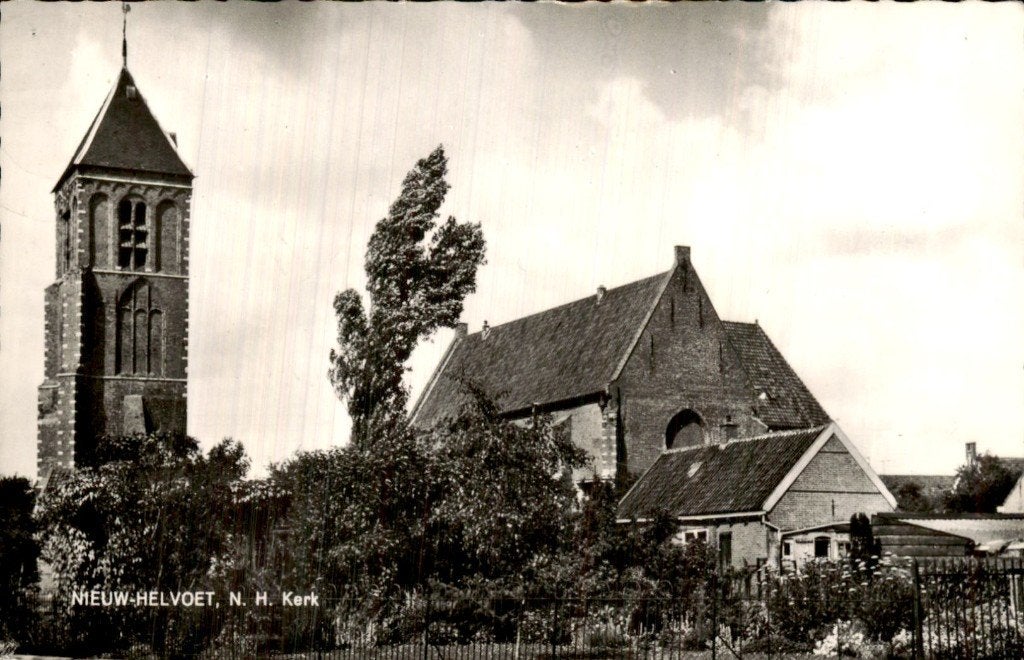 Nieuw-Helvoet - Kerk - N.H. Kerk, Ophalen of Verzenden, 1960 tot 1980, Gelopen, Zuid-Holland